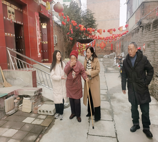 瑟瑟冬日 暖暖溫情——公司黨委、工會開展“送溫暖、送祝福”活動